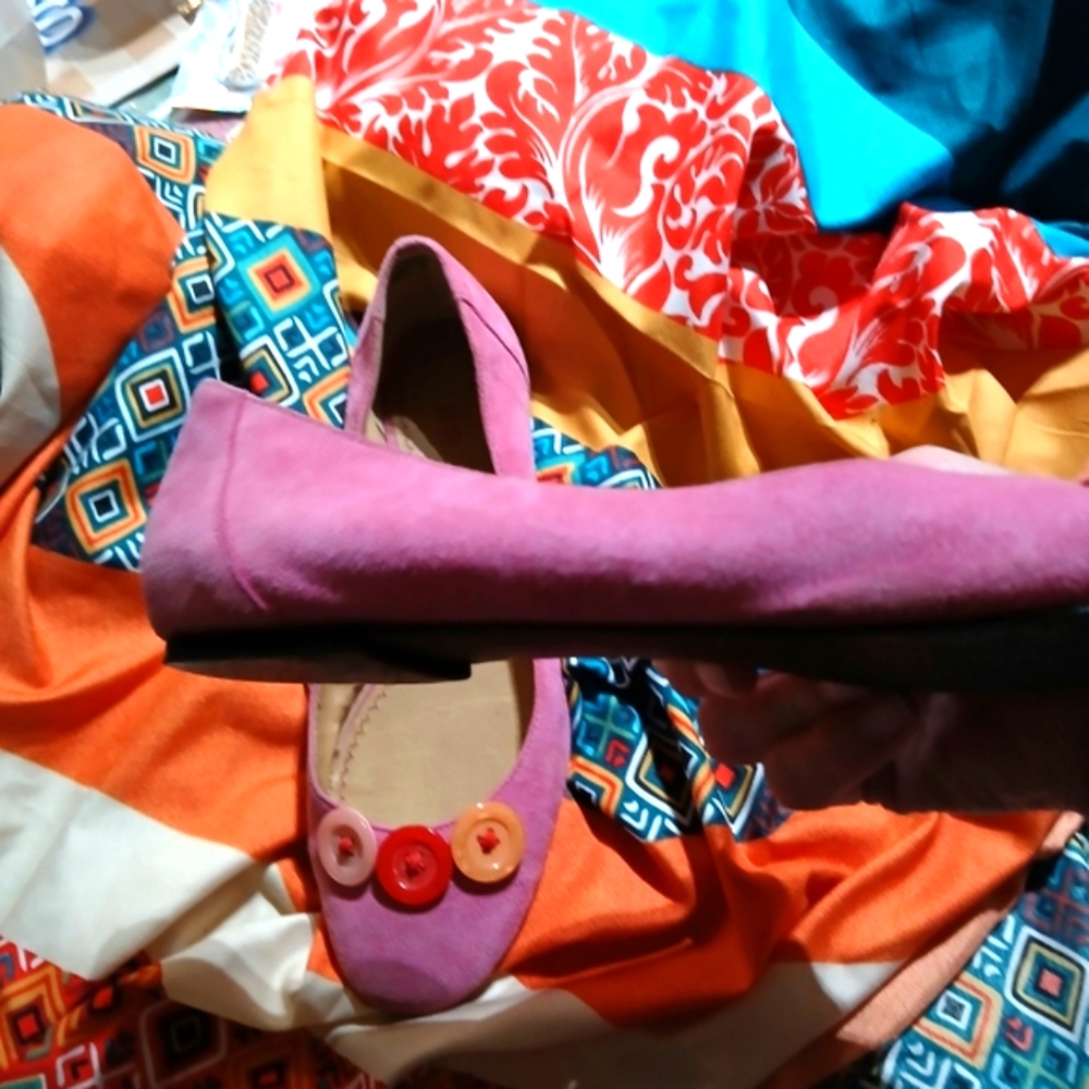 Pink and Red Button-Embellished Suede Women's Ballet Flats Size 9 - Picture 3 of 5